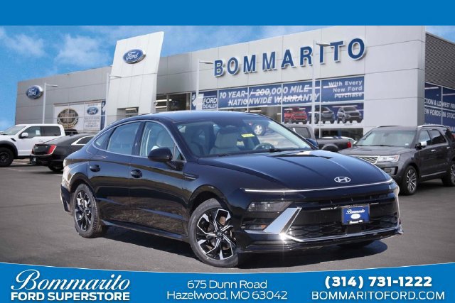 Used 2025 Hyundai Sonata SEL FWD image 1