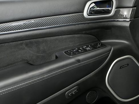 Used 2019 Jeep Grand Cherokee SRT AWD/4WD image 13