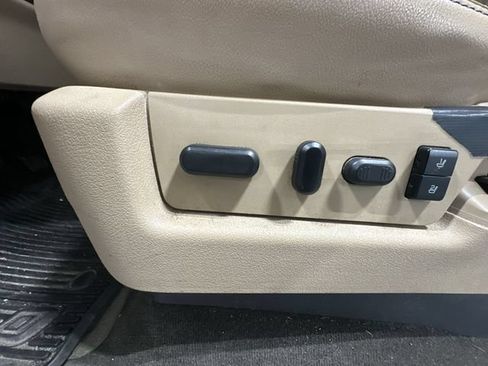 Used 2012 Ford F150 Lariat w/ Lariat Plus Pkg AWD/4WD image 18