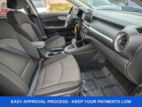 Used 2023 Kia Forte LXS image 8