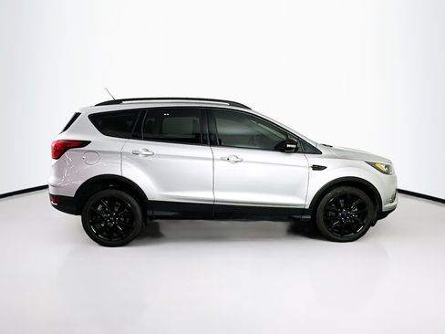 Used 2019 Ford Escape Titanium AWD/4WD image 10
