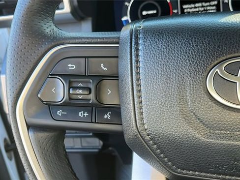 Certified 2025 Toyota 4Runner TRD Off-Road Premium image 11