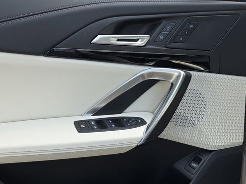 New 2026 BMW X1 xDrive28i AWD/4WD image 12