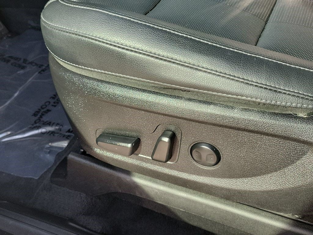 Certified 2022 Kia Telluride EX w/ EX Premium Package FWD image 21