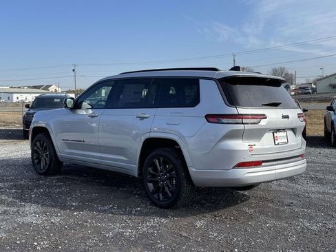 New 2026 Jeep Grand Cherokee L Limited AWD/4WD image 4