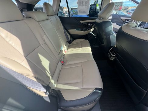 Used 2020 Subaru Outback Limited image 17