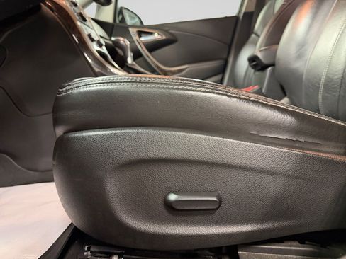Used 2013 Buick Verano Leather FWD image 37