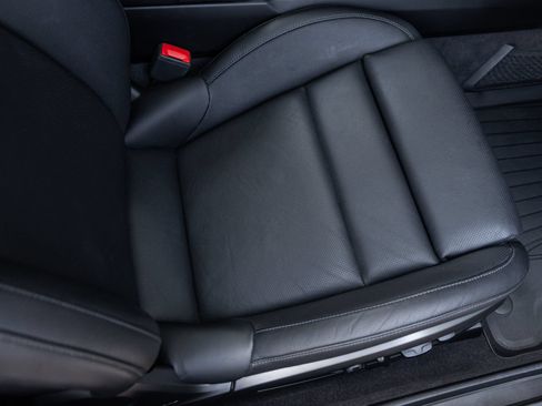 Certified 2021 Porsche 911 Carrera RWD image 35