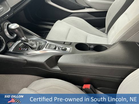 Used 2020 Chevrolet Camaro LT image 13