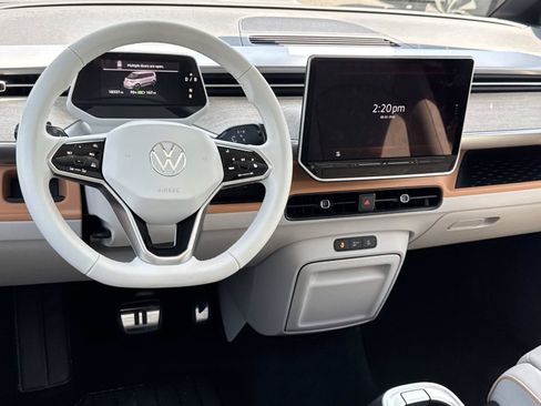 Certified 2025 Volkswagen ID. Buzz 1st Edition RWD image 9