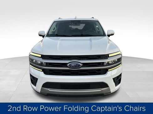 Used 2022 Ford Expedition XLT image 16