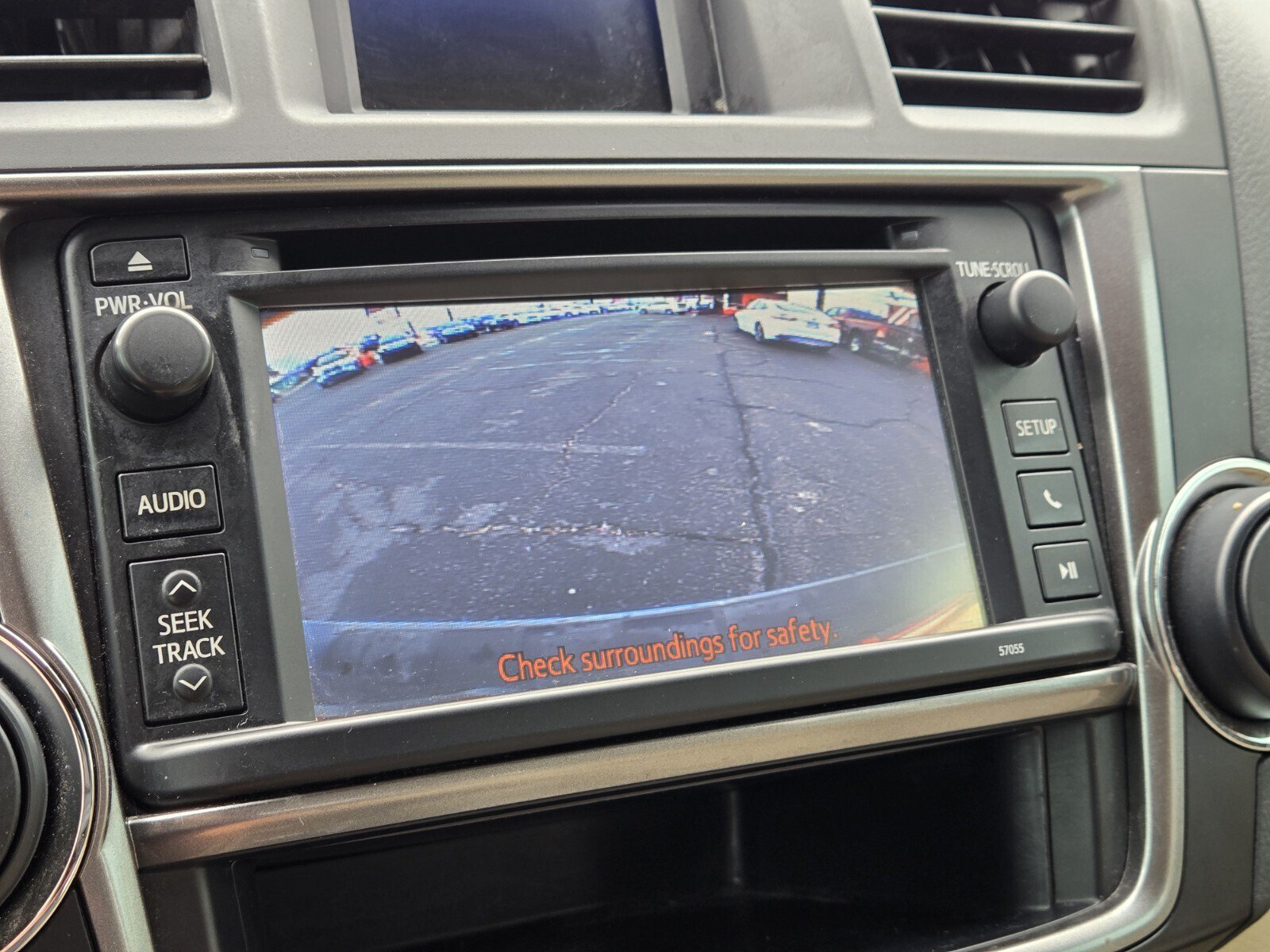 Used 2013 Toyota Highlander Plus FWD image 20