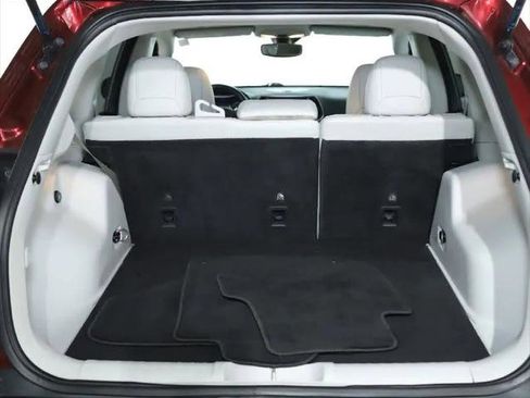 Certified 2020 Jeep Cherokee Latitude Lux w/ Quick Order Package 26H Lux image 30