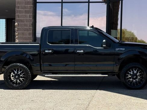Used 2018 Ford F150 XLT w/ Equipment Group 302A Luxury AWD/4WD image 14