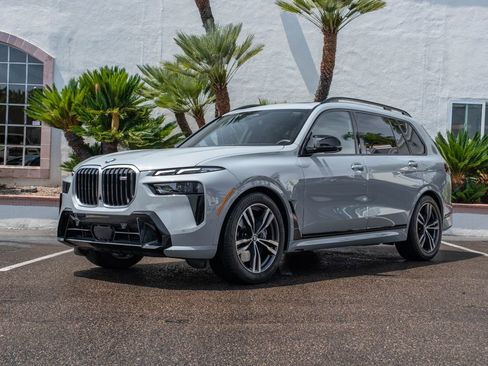 Used 2025 BMW X7 M60i w/ Executive Package AWD/4WD image 10