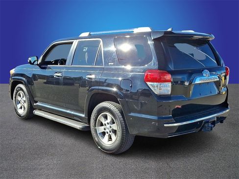 Used 2013 Toyota 4Runner SR5 image 6