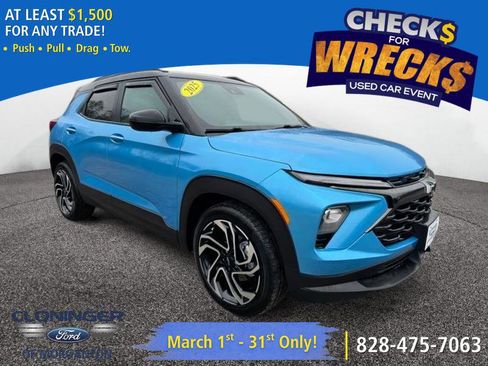 Used 2025 Chevrolet TrailBlazer RS w/ Convenience Package image 1