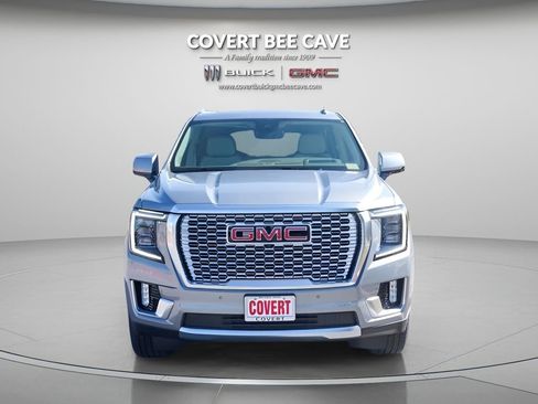Used 2024 GMC Yukon Denali image 2