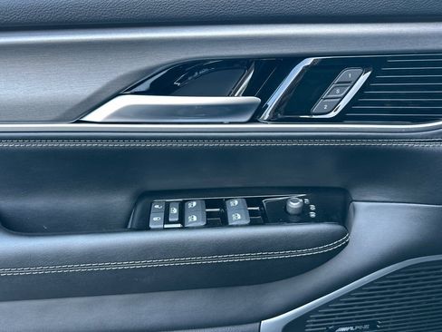 New 2026 Jeep Grand Wagoneer 4WD image 10