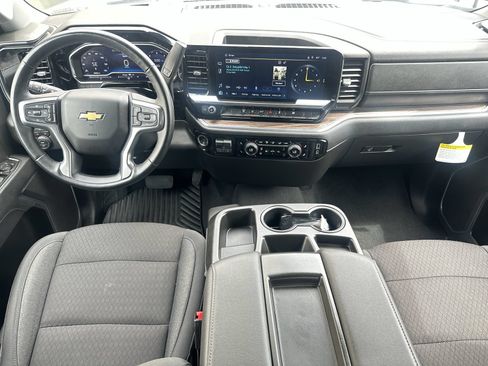 Used 2025 Chevrolet Silverado 2500 LT w/ Convenience Package AWD/4WD image 18