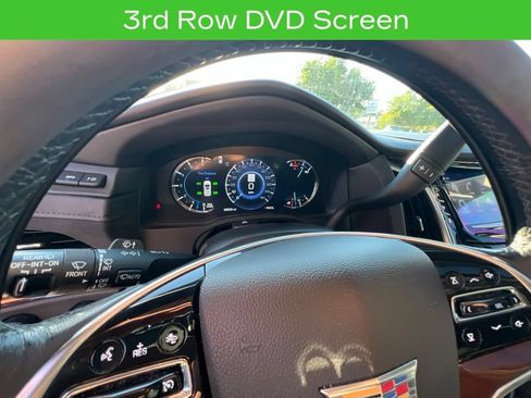 Certified 2020 Cadillac Escalade ESV Premium Luxury w/ LPO, Radiant Package AWD/4WD image 15