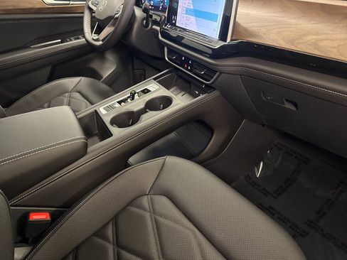 New 2026 Volkswagen Atlas SE AWD/4WD image 16