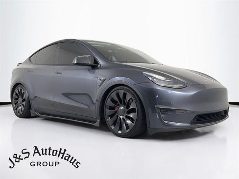 Used 2021 Tesla Model Y Performance AWD/4WD image 1