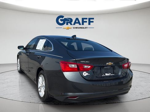 Used 2017 Chevrolet Malibu LT FWD image 5