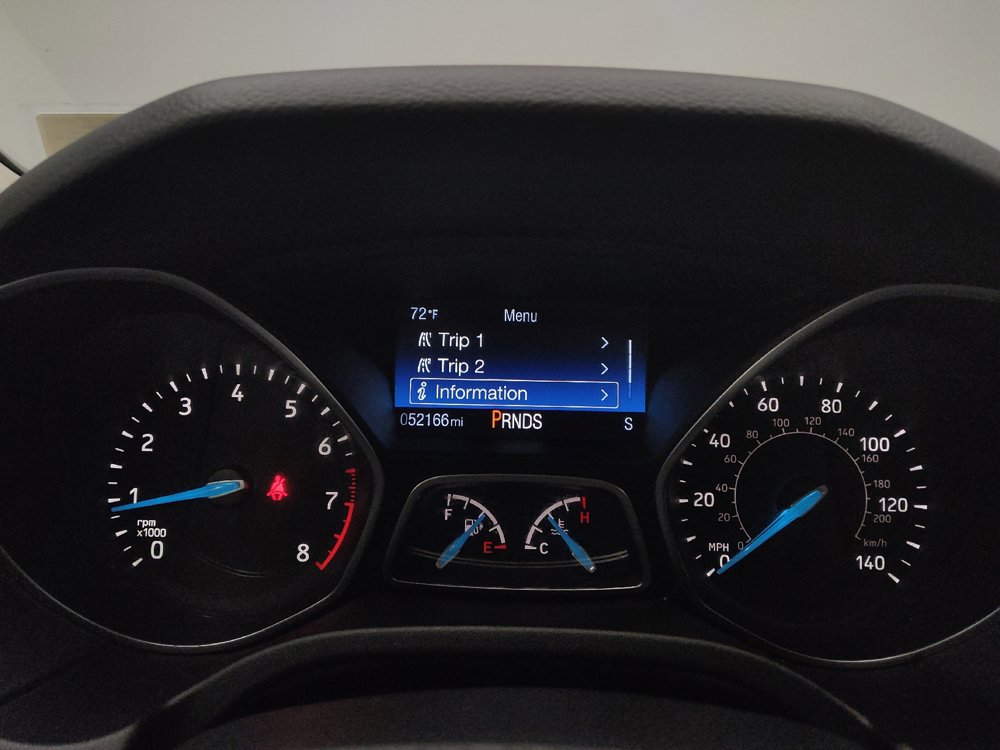 Used 2018 Ford Focus SE w/ SE Appearance Package FWD image 23