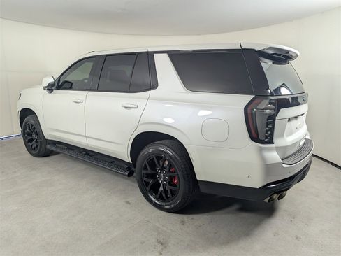 Used 2025 Chevrolet Tahoe RST w/ RST Performance Edition image 6