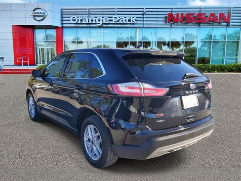 Used 2023 Ford Edge SEL image 3