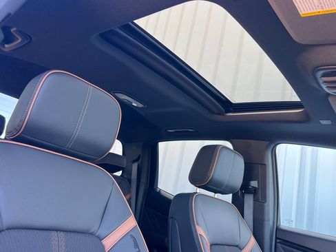 New 2026 GMC Canyon AT4 w/ Technology Plus Package AWD/4WD image 13