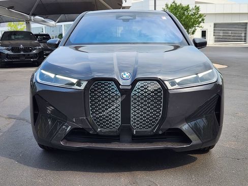 Used 2023 BMW iX xDrive50 w/ Sport Package AWD/4WD image 5