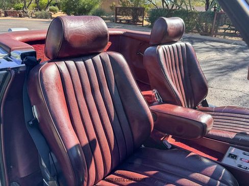 Used 1989 Mercedes-Benz 560 SL image 49