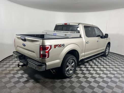 Used 2018 Ford F150 XLT w/ Equipment Group 302A Luxury AWD/4WD image 5