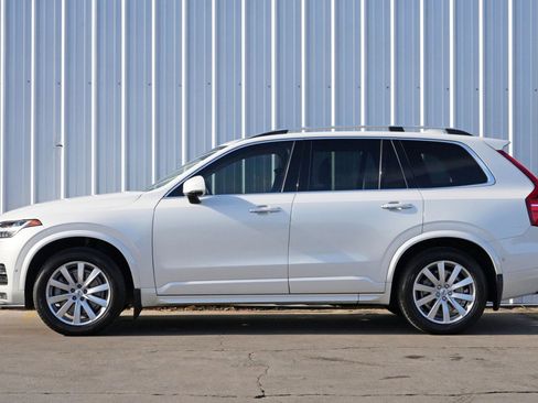 Used 2016 Volvo XC90 T6 Momentum w/ Momentum Plus Package image 8