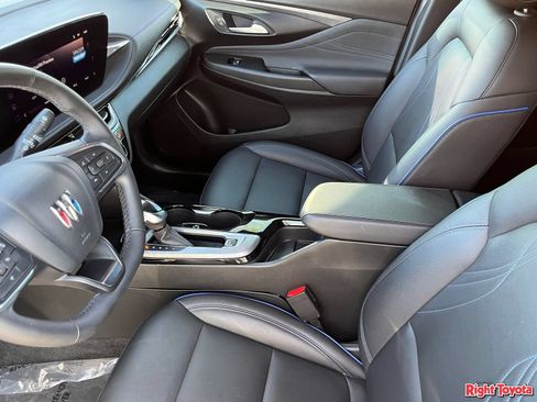 Used 2024 Buick Envista Sport Touring w/ Advanced Safety Package FWD image 20