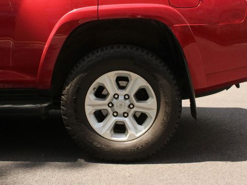 Used 2015 Toyota 4Runner SR5 Premium AWD/4WD image 10