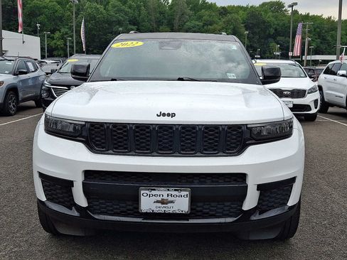 Used 2022 Jeep Grand Cherokee L Laredo AWD/4WD image 2
