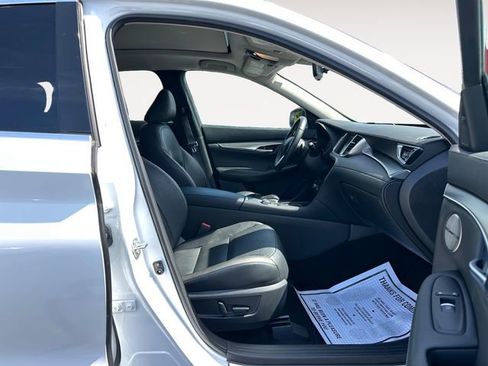 Used 2023 INFINITI QX50 Luxe FWD image 15