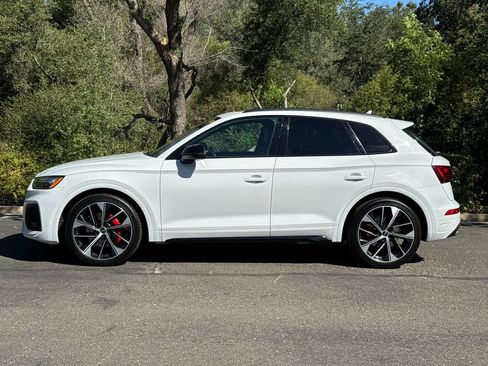Used 2024 Audi SQ5 Premium Plus w/ Premium Plus Package AWD/4WD image 8