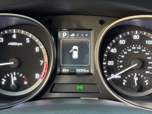 Used 2017 Hyundai Santa Fe SE AWD/4WD image 25