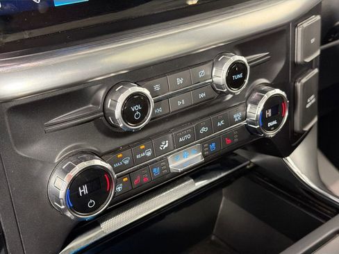 Used 2021 Ford F150 Lariat w/ Equipment Group 502A High image 16