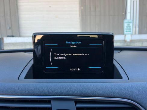 Used 2018 Audi Q3 2.0T Premium w/ Convenience Package image 21