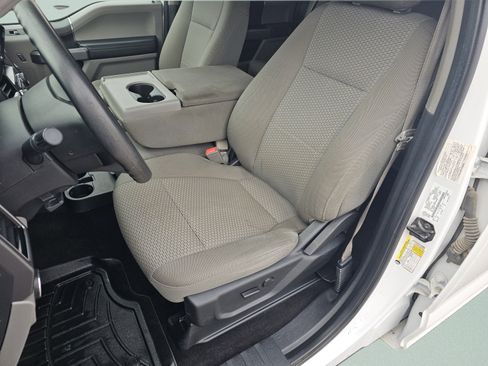 Certified 2019 Ford F150 XLT w/ Trailer Tow Package image 6