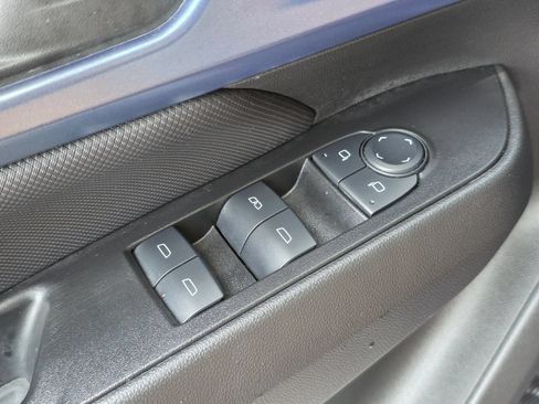 Used 2025 Chevrolet Equinox EV LT w/ LPO, Blackout Package FWD image 25