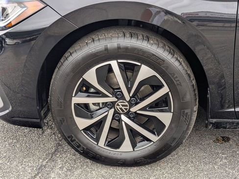 Used 2025 Volkswagen Jetta S image 26