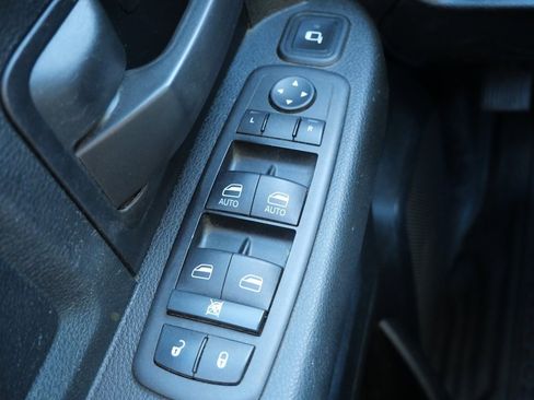 Used 2024 RAM 3500 Tradesman w/ Chrome Appearance Group image 15