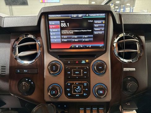 Used 2014 Ford F250 Lariat w/ Chrome Package image 11