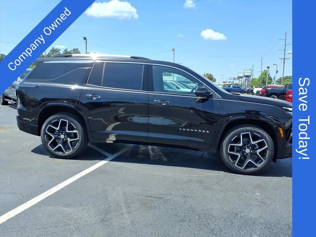 New 2026 Chevrolet Traverse High Country FWD image 2